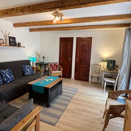 Kékmacska Nagybörzsöny *