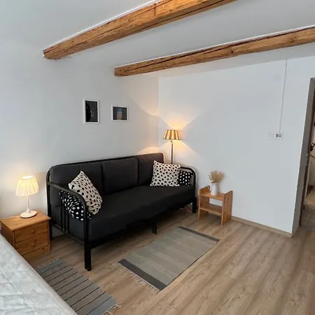 Kékmacska Nagybörzsöny *