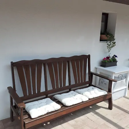 Kékmacska Nagybörzsöny *