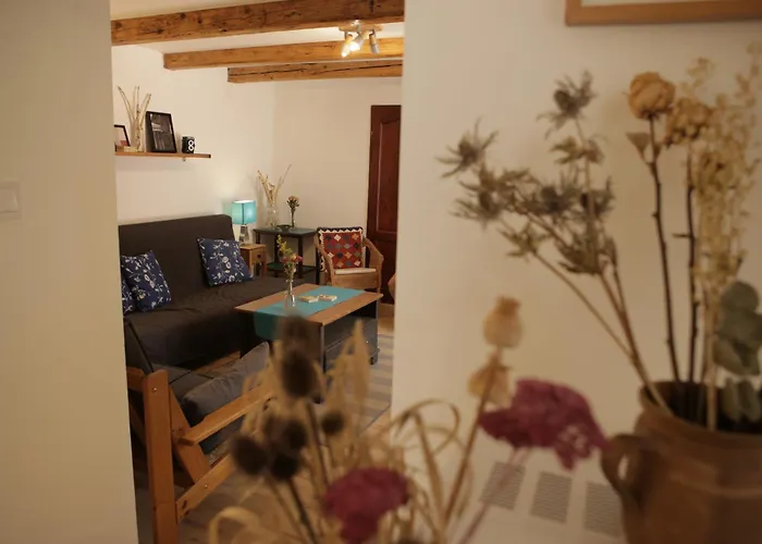 Kekmacska Vendeghaz Nagyboerzsoeny נאגיבורז'וני