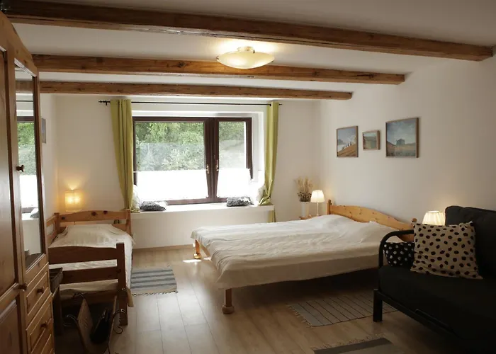 Kekmacska Vendeghaz Nagyboerzsoeny * נאגיבורז'וני