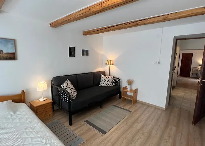 Kekmacska Vendeghaz Nagyboerzsoeny *